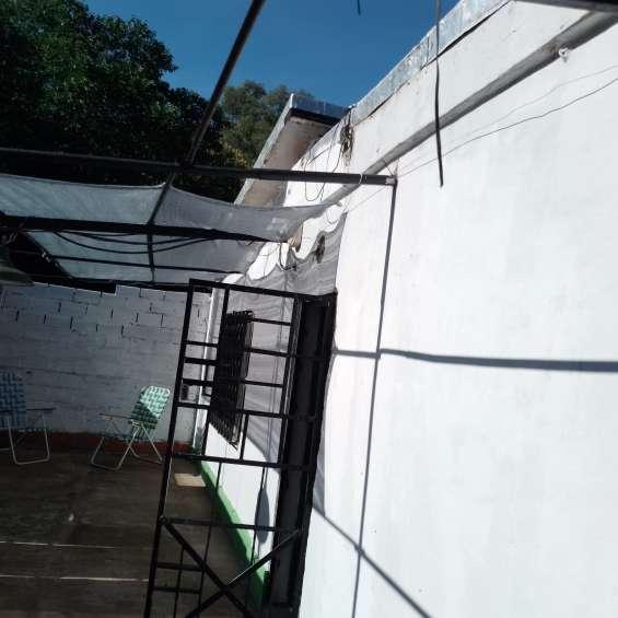 Foto de Terreno 1.425m² con Casa Moderna de 4 Ambientes, en 2 Unidades, imagen 4