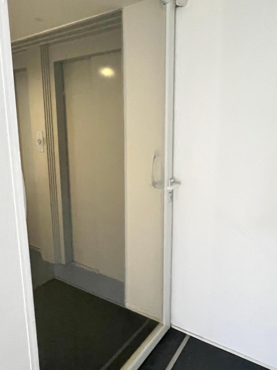 Oficina de 107 mts , Av. Luro 2943.- oportunidad !!!