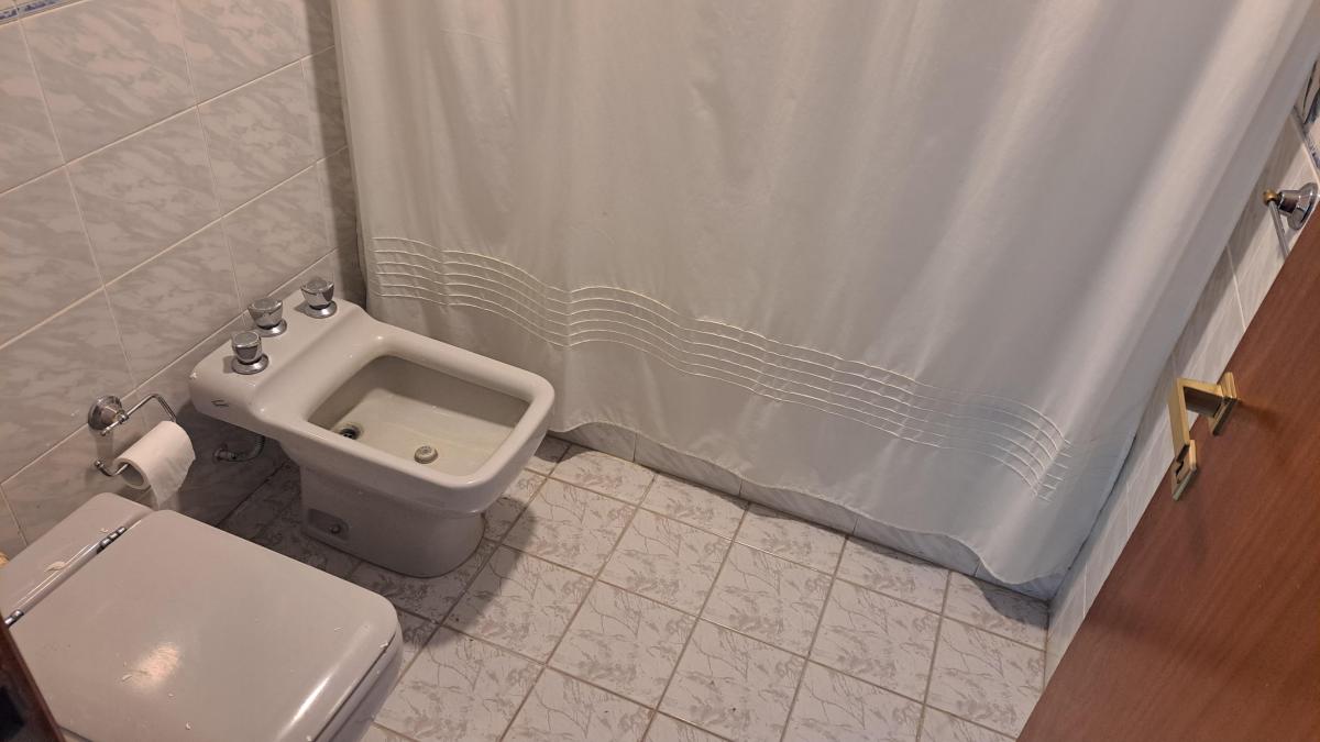 Departamento 3 Ambientes con Balcón y Cochera Punta Mogotes, Excelente Vista 5