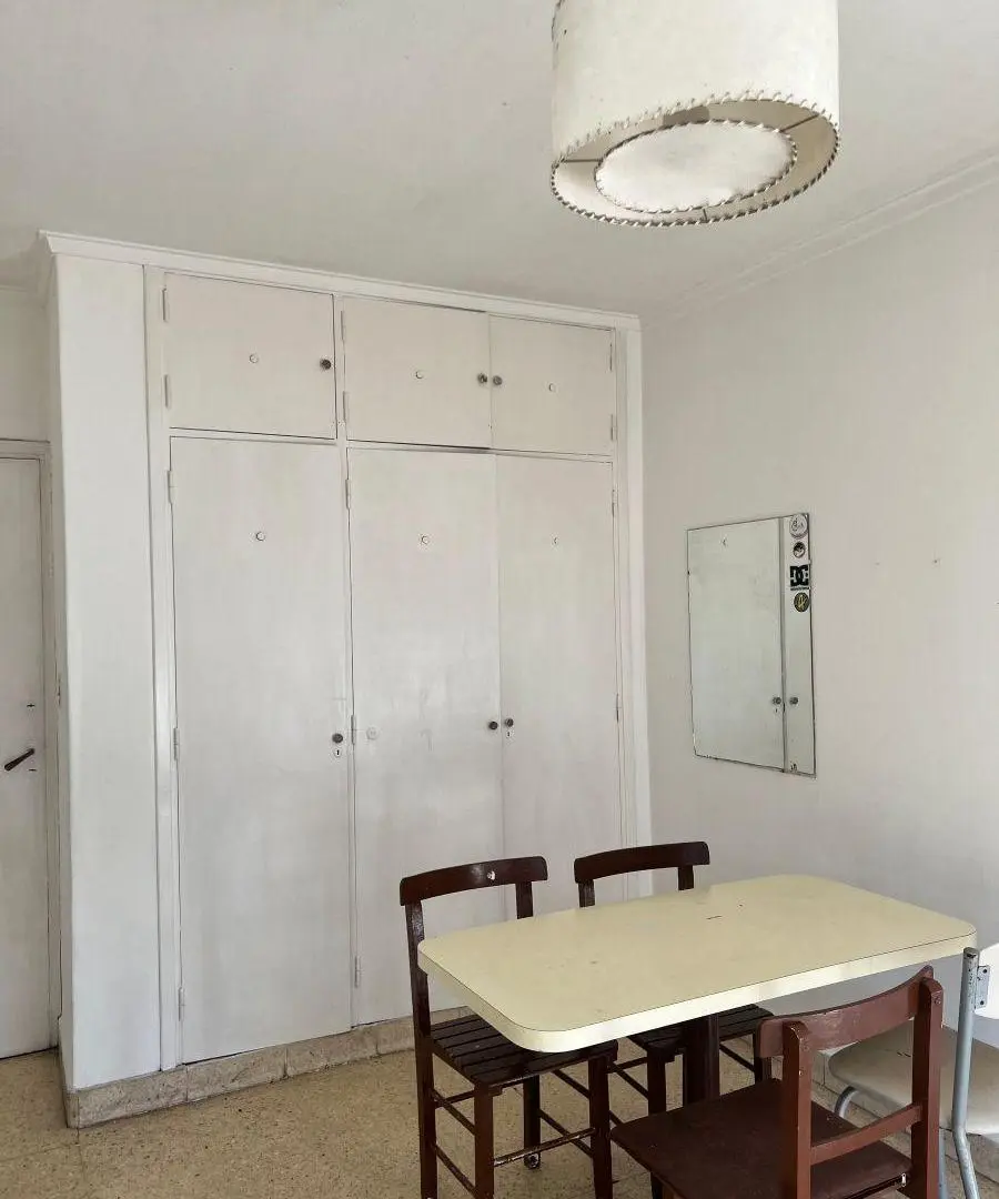 Monoambiente a la calle con balcón , súper soleado , terminal vieja u$s 43.000.- 4