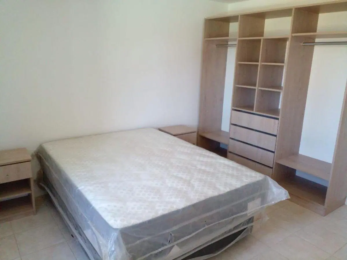 Casa en barrio abierto La Aurelia , donde la tranquilidad y la seguridad se respira. 8