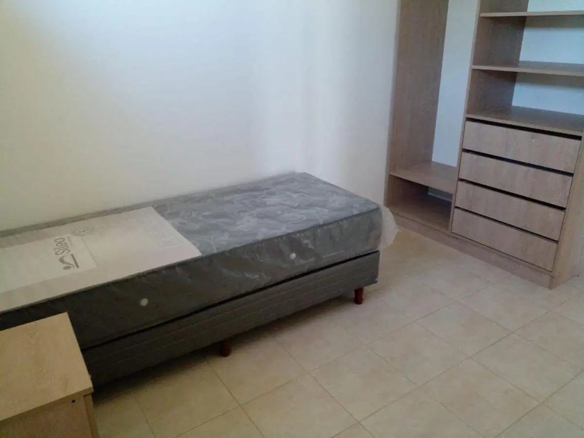Casa en barrio abierto La Aurelia , donde la tranquilidad y la seguridad se respira. 2