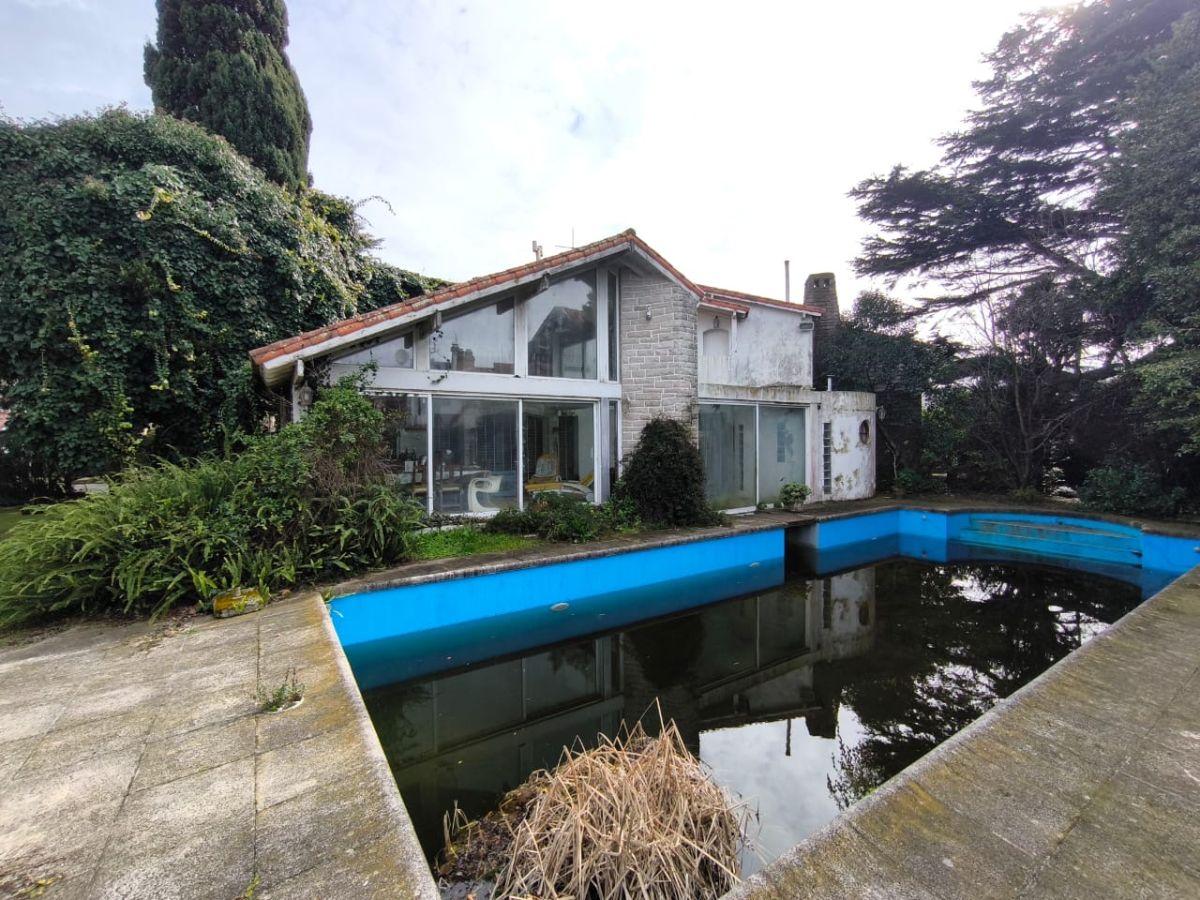 Foto de Imponente chalet en la esquina de Güemes y Formosa, imagen 4