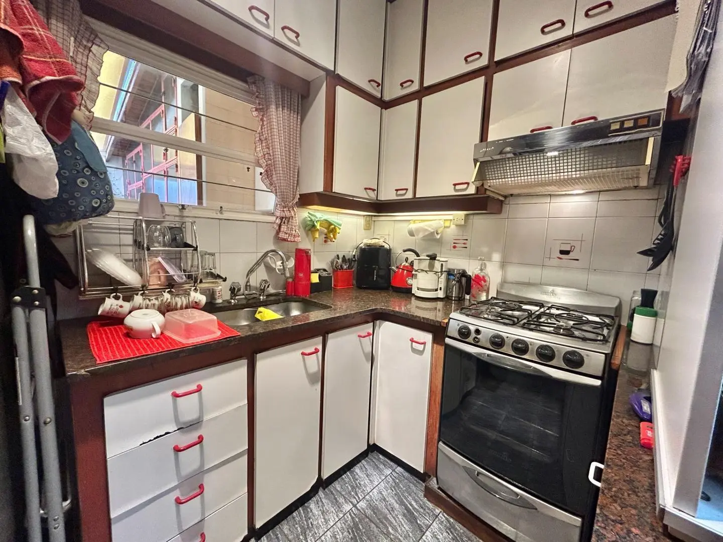 Venta PH 5 Ambientes con Patio, contrafrente en Villa Lynch! 4