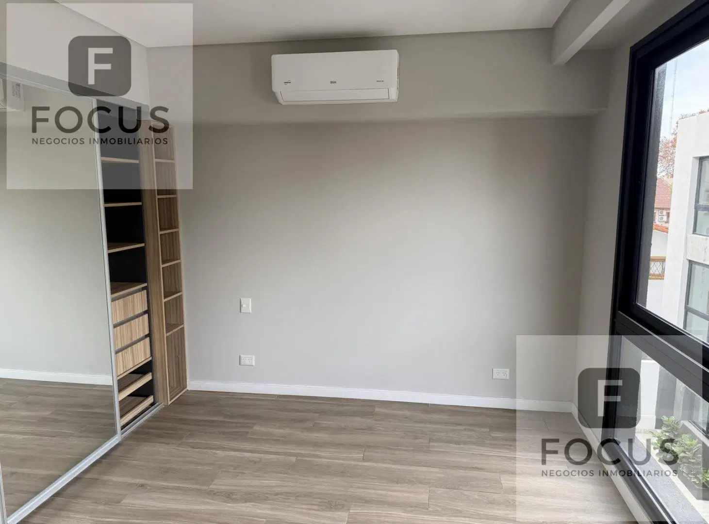 VENTA DEPTO  4 AMB PARRILLA COCHERA FLORIDA 5