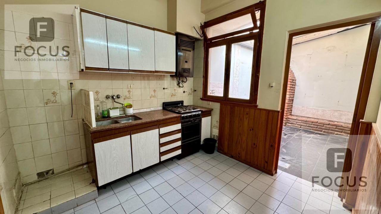 Foto de VENTA PH 2 AMB C/PATIO VELEZ SARSFIElD, imagen 4