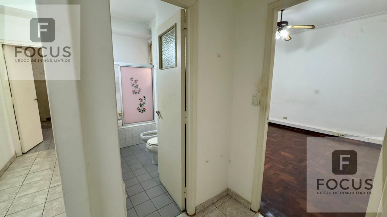 Foto de VENTA PH 2 AMB C/PATIO VELEZ SARSFIElD, imagen 5