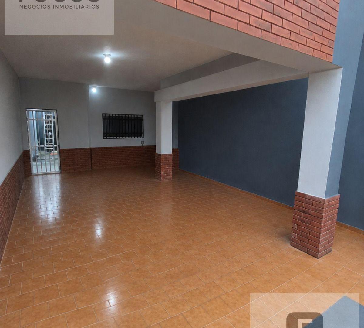 Foto de Venta Casa 8 Ambientes con 2 cocheras en Villa Maipú, imagen 2