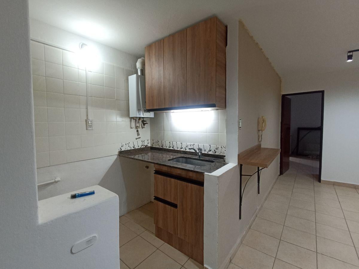 Foto de ALQUILER DEPARTAMENTO 1 DORMITORIO y ESCRITORIO con balcon, imagen 1