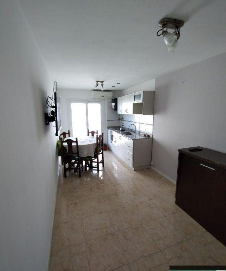 Foto de departamento 2 ambientes en alquiler frente al mar, imagen 2