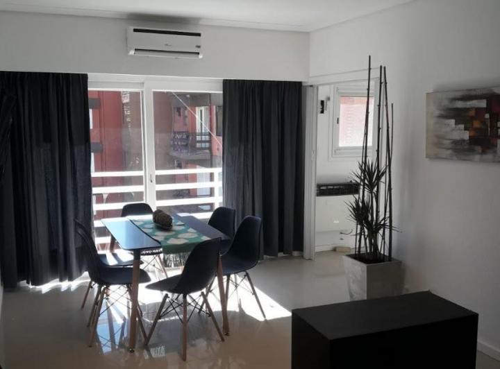 Departamento de 50 m2 con 1 dormitorio en alquiler temporal en Miramar