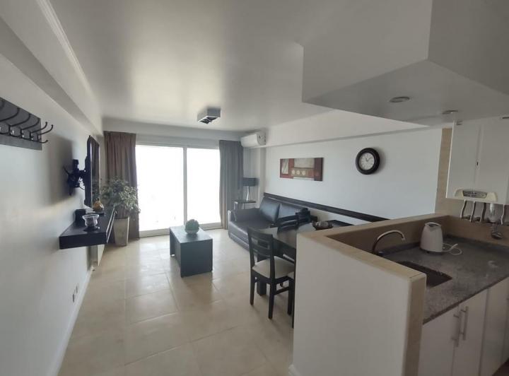 DEPARTAMENTO ALQUILER MIRAMAR TRIPLEX 4