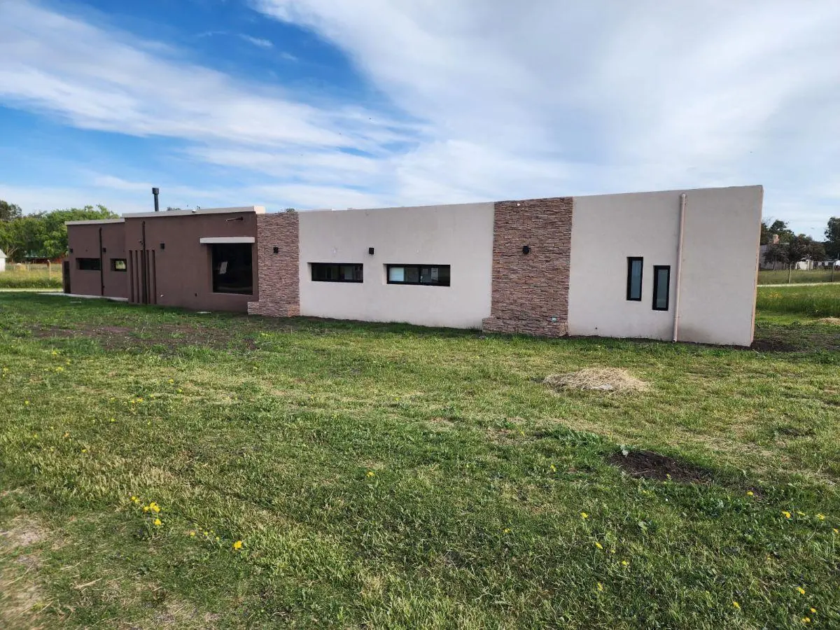 ALQUILER ANUAL CASA EN MIRAMAR LINKS 2