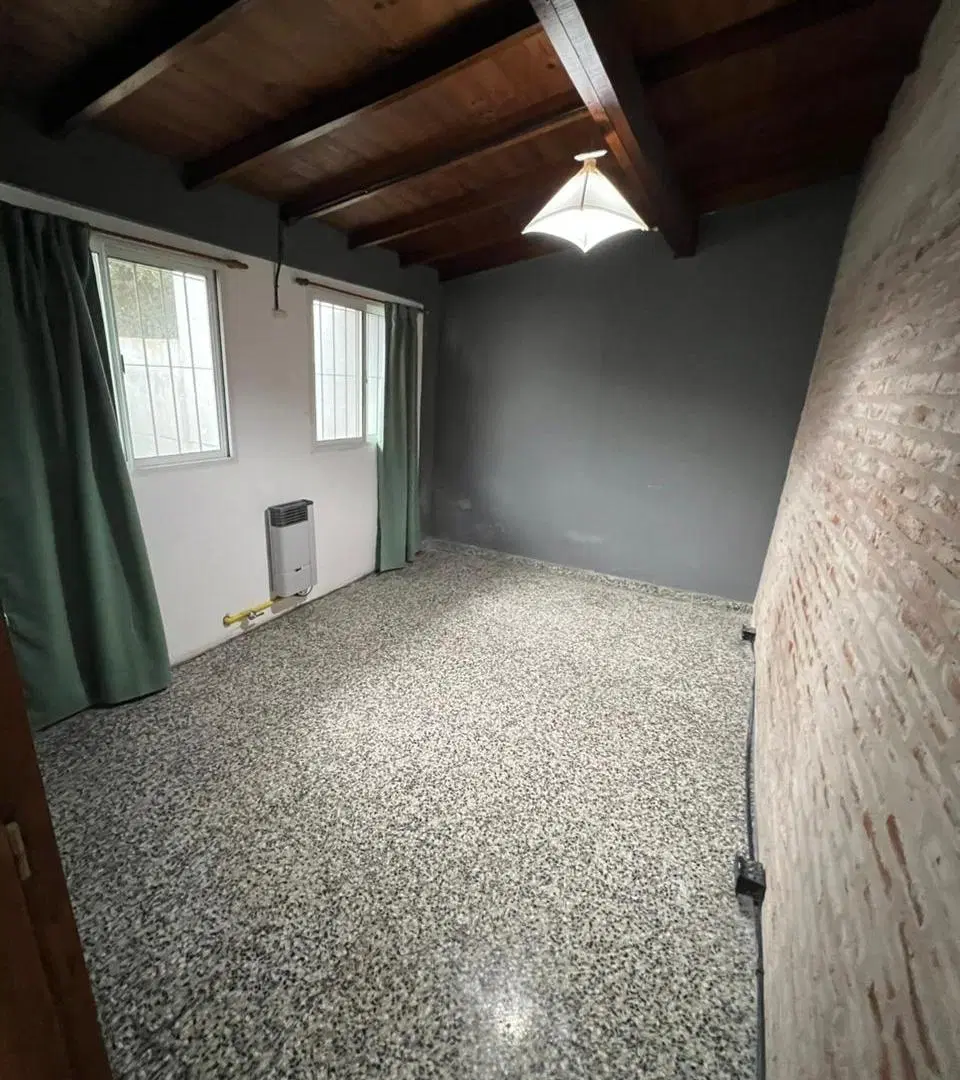 ALQUILER ANUAL CASA TRES AMBIENTES 5