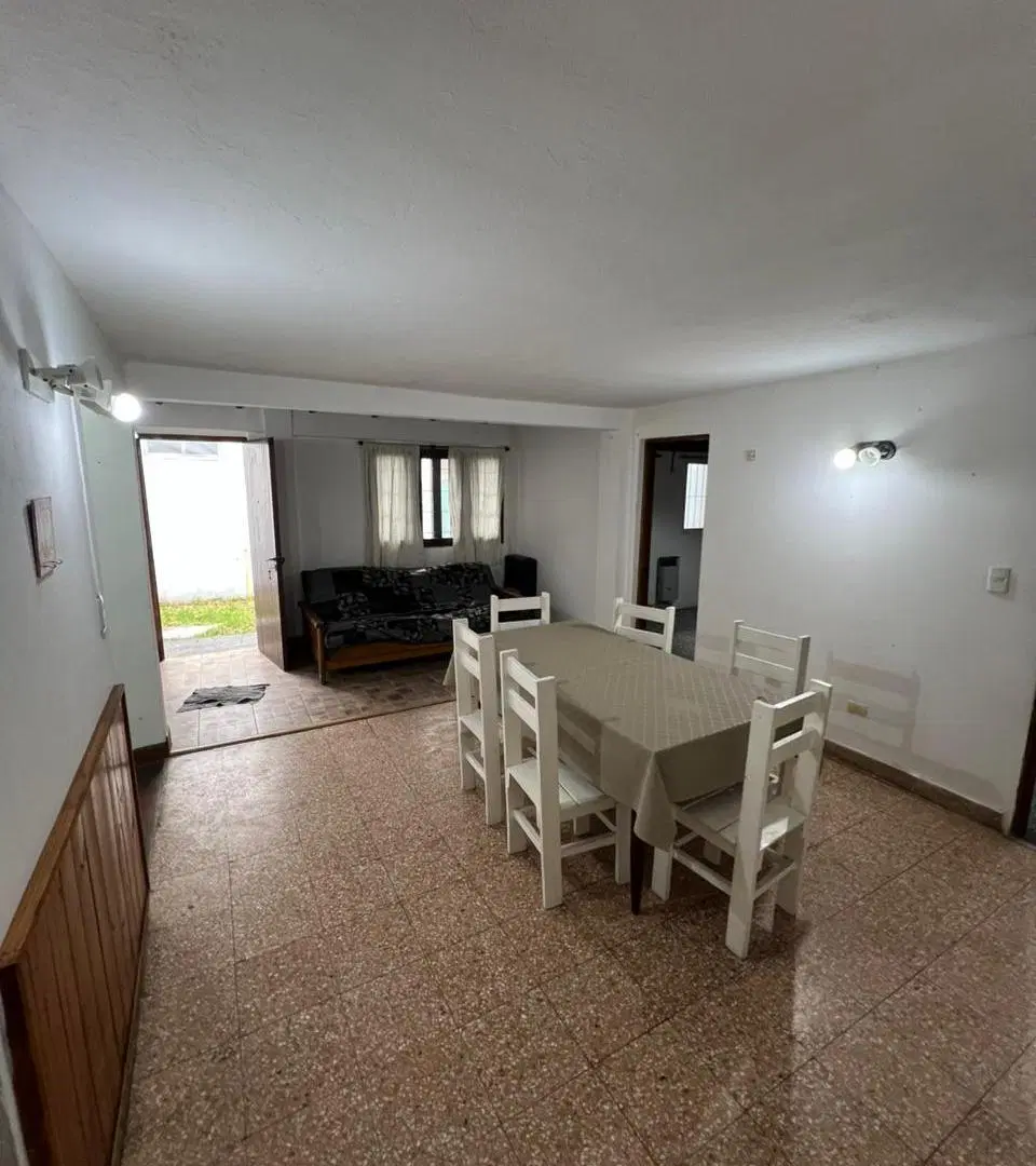 ALQUILER ANUAL CASA TRES AMBIENTES 3