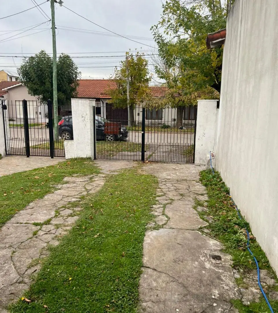 ALQUILER ANUAL CASA TRES AMBIENTES 4