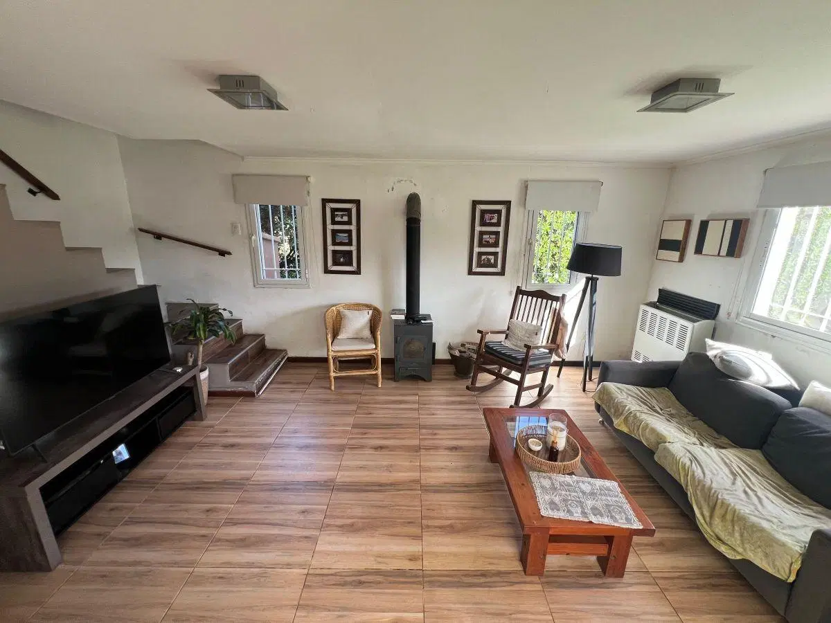 VENTA CASA EN PARQUEMAR MIRAMAR 4 AMBIENTES 4