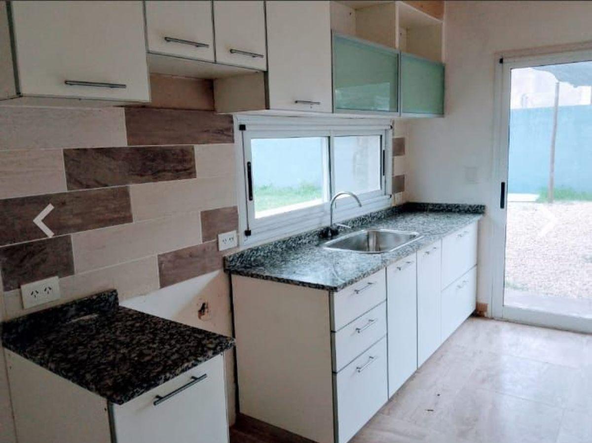 Foto de ALQUILER ANUAL CASA EN SAN VICENTE + PISCINA, imagen 5