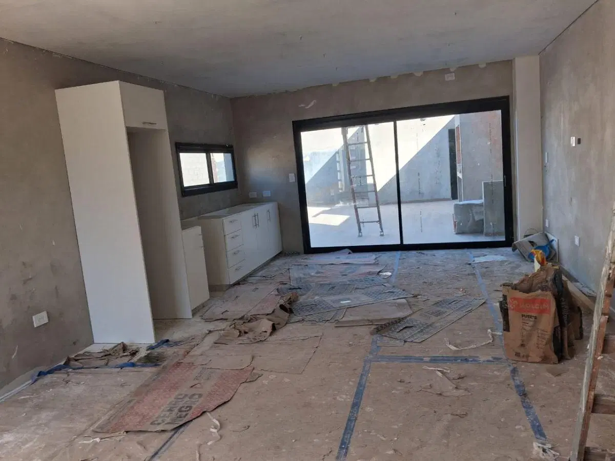 VENTA CASA EN SAN VICENTE A ESTRENAR 2 AMBIENTES 8