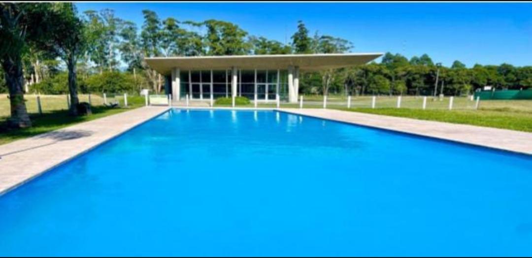 Lote de 450 m² en Country La Reserva 1 1
