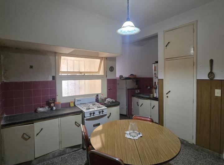 Venta Casa 3 Ambientes con cochera Zona Puerto 5