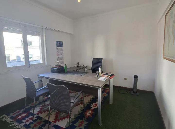 Foto de Alquiler 24 meses Oficina 4 ambientes en zona Puerto, imagen 4