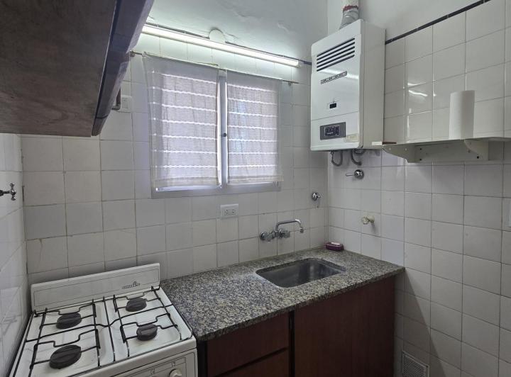Alquiler 24 meses Departamento 2 ambientes en Zona La Perla 4