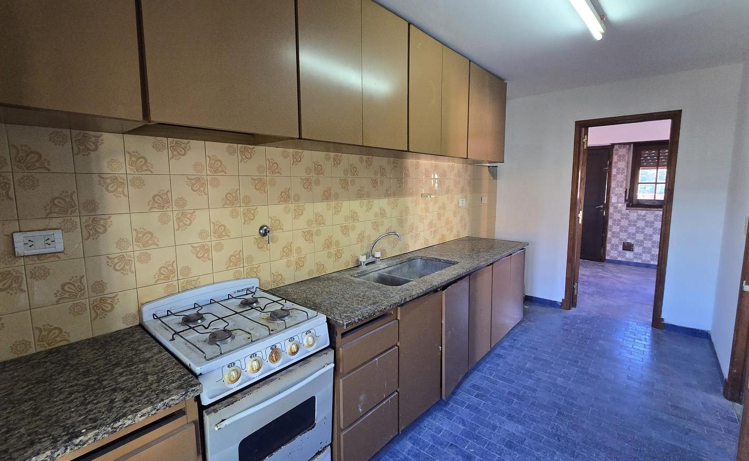 Foto de Alquiler 24 meses Casa 4 ambientes en Barrio San Carlos, imagen 1