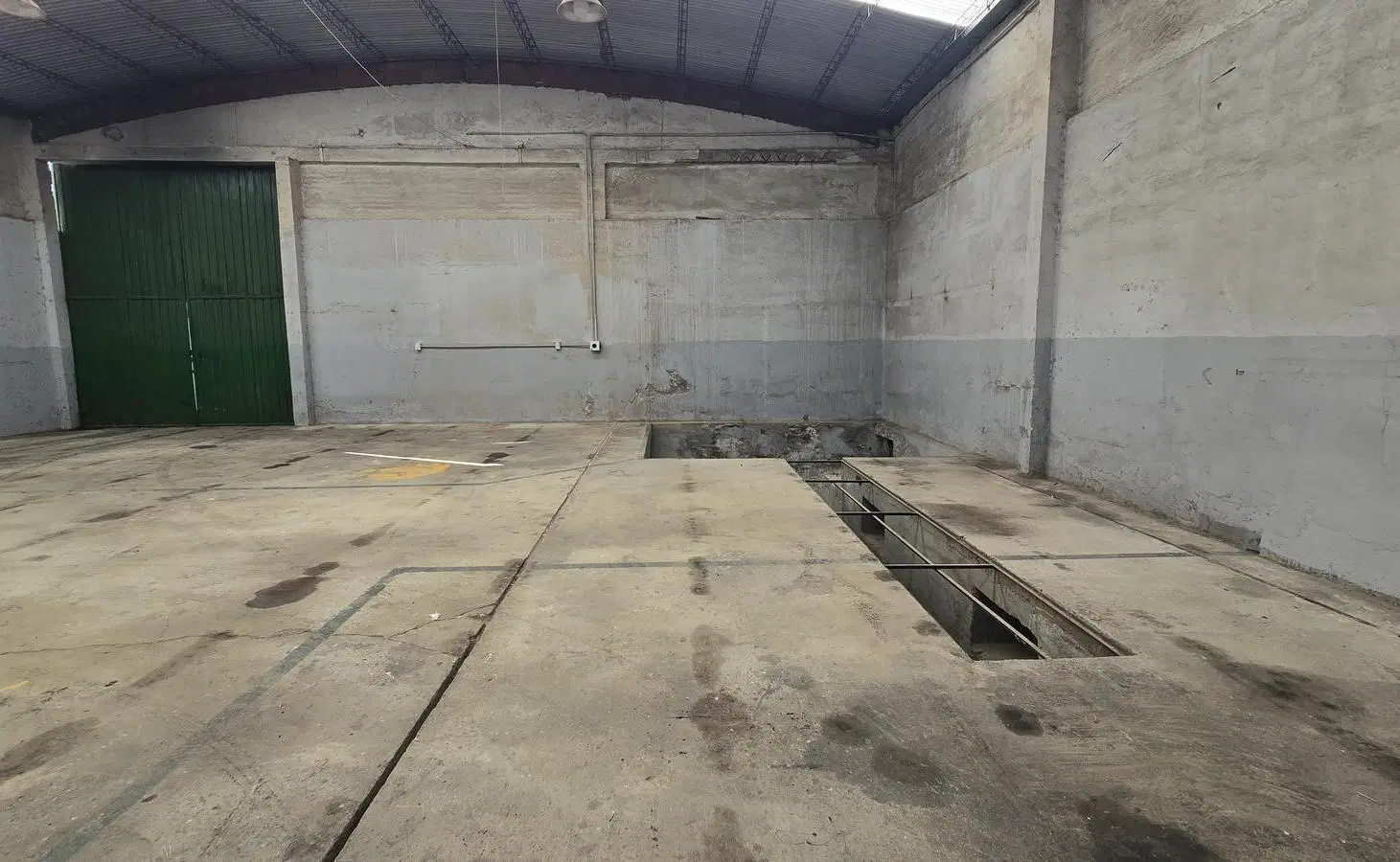Alquiler 24 meses Galpón de 285 mts mas oficinas y patio Zona Polonia y Juan B. Justo 5