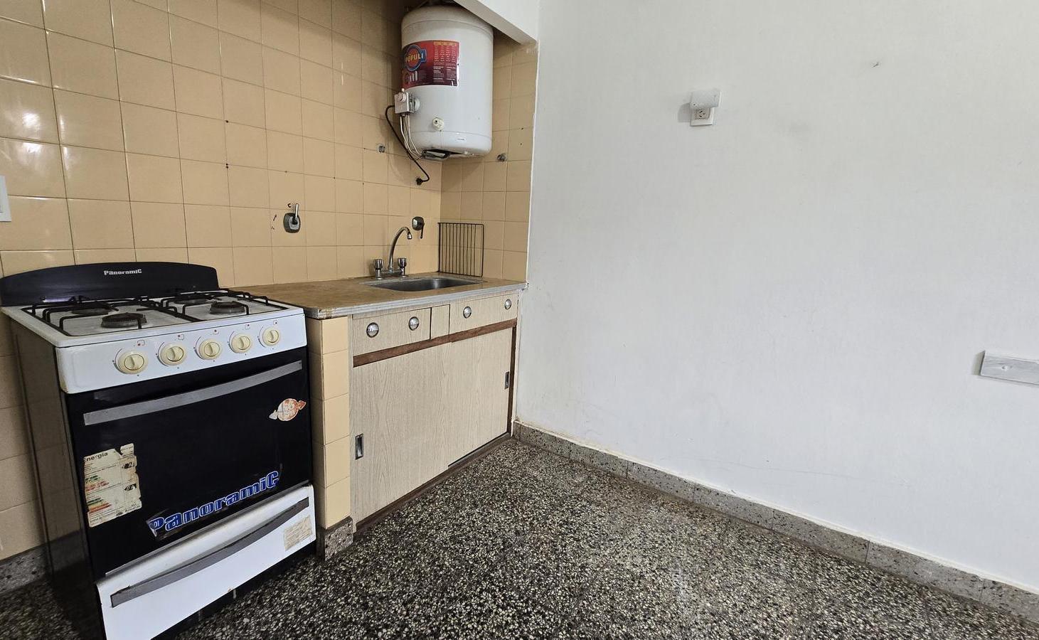 Foto de Departamento 2 ambientes con garage y parrilla - Barrio Faro Norte, imagen 3