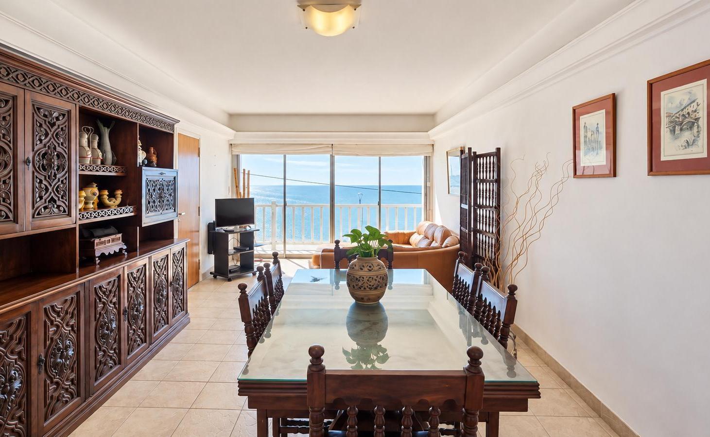 Foto de Venta Departamento 4 ambientes con vista al mar y cochera en La Perla, imagen 3