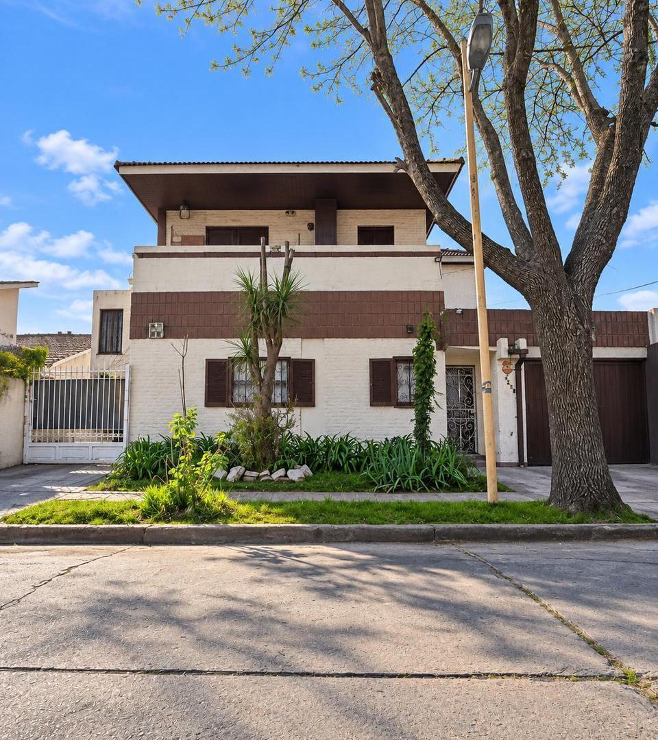 Foto de Casa 5 ambientes con garage en VENTA en Pinos de Anchorena – Hudson al, imagen 1