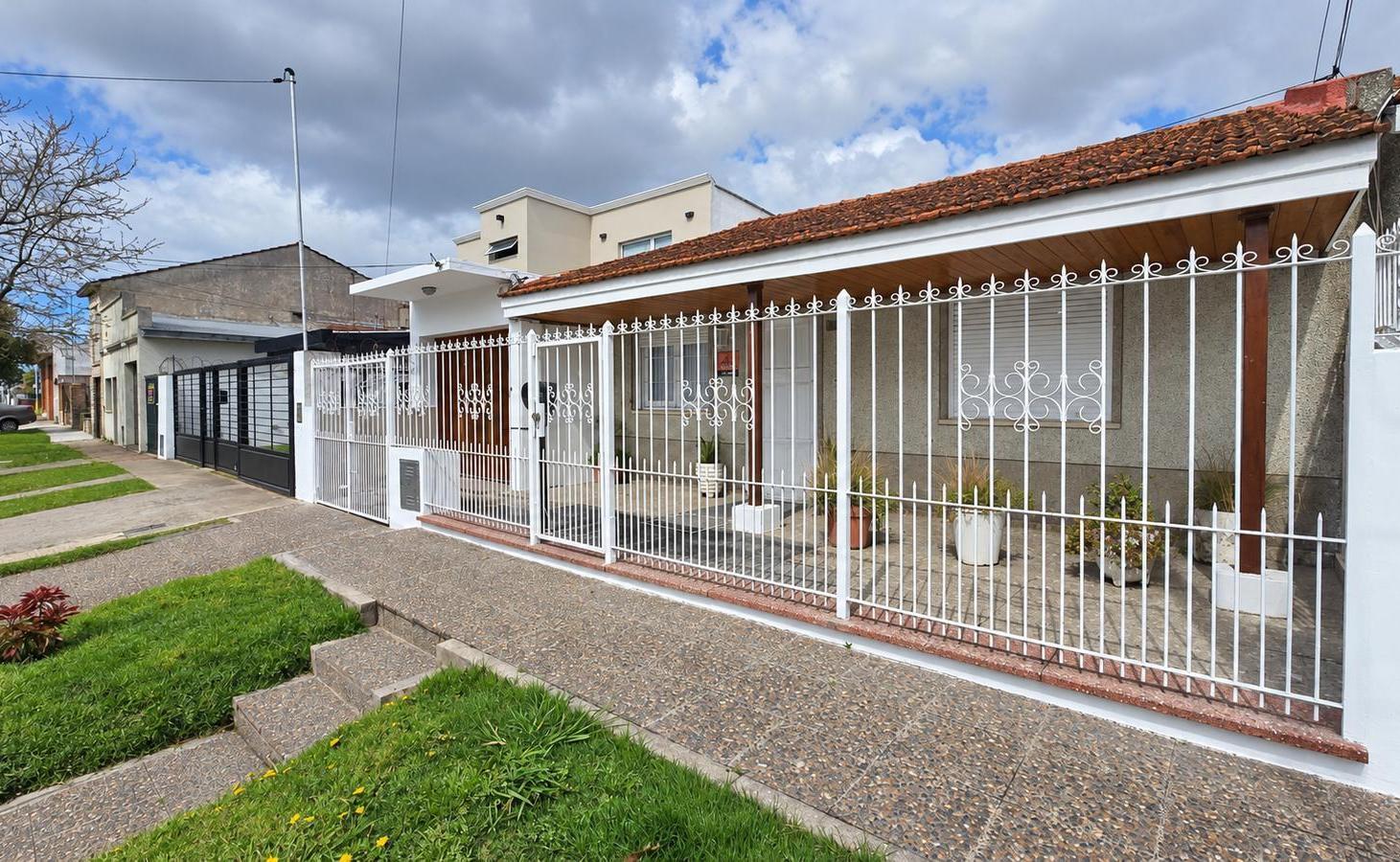 Foto de Alquier 24 meses Casa en PH 3 ambientes con Garage para 2 vehiculos, imagen 1