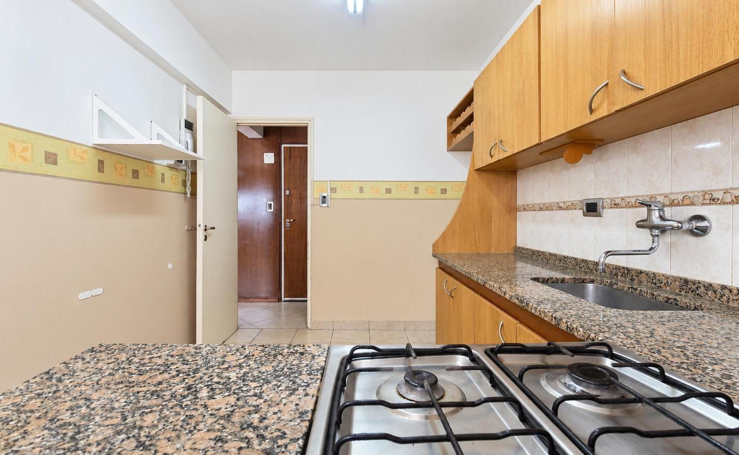 Foto de Alquiler 24 meses Departamento 3 ambientes con cochera Zona Puerto, imagen 4