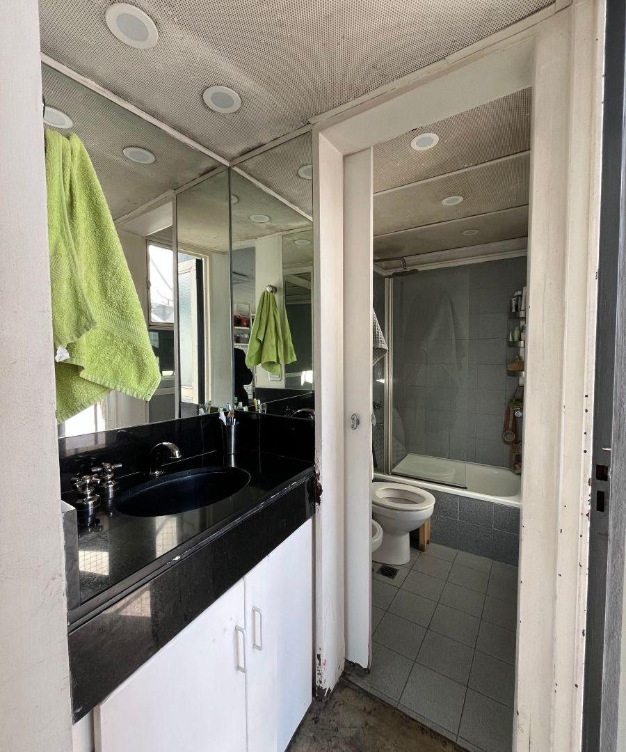 Foto de Venta Loft con Cochera y Terraza Privada Colegiales, imagen 2