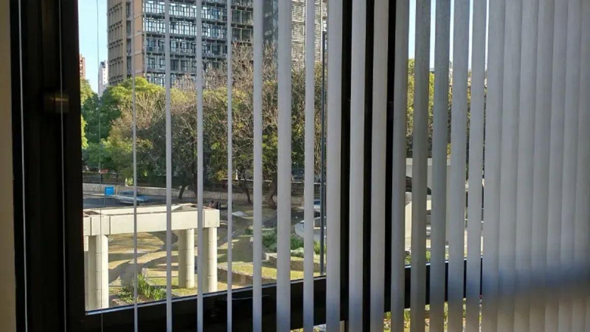 Foto de CENTRO OFICINA IMPEC ALQUILER 27 DE ABRIL 400 COCHERA y SEGURIDAD, imagen 2