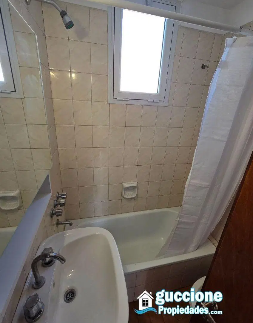 Departamento en planta alta en lo mejor del mundialista zona friuli y ortiz de zarate 4