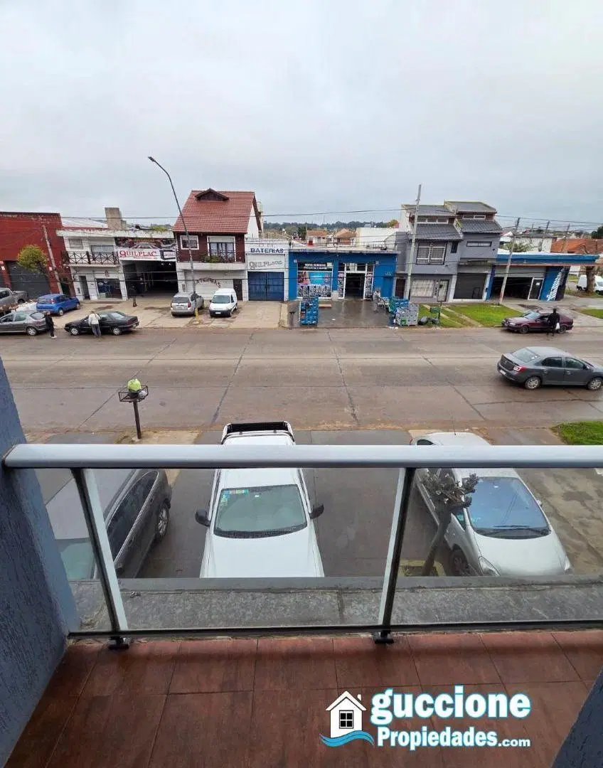 ALQUILAMOS 24 MESES
PLANTA ALTA 4 AMBIENTES 5
