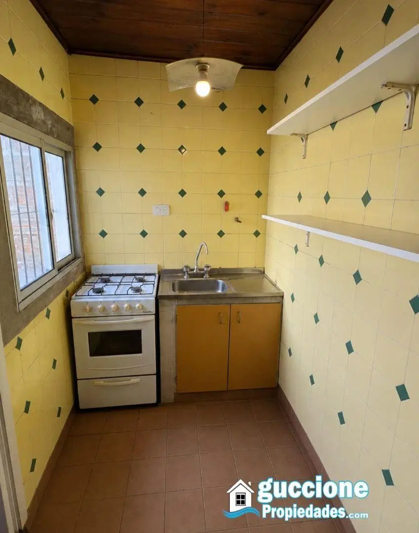 CASA ESTILO AMERICANA DE 3 AMBIENTES mas DEPARTAMENTO 2 AMBIENTES 2