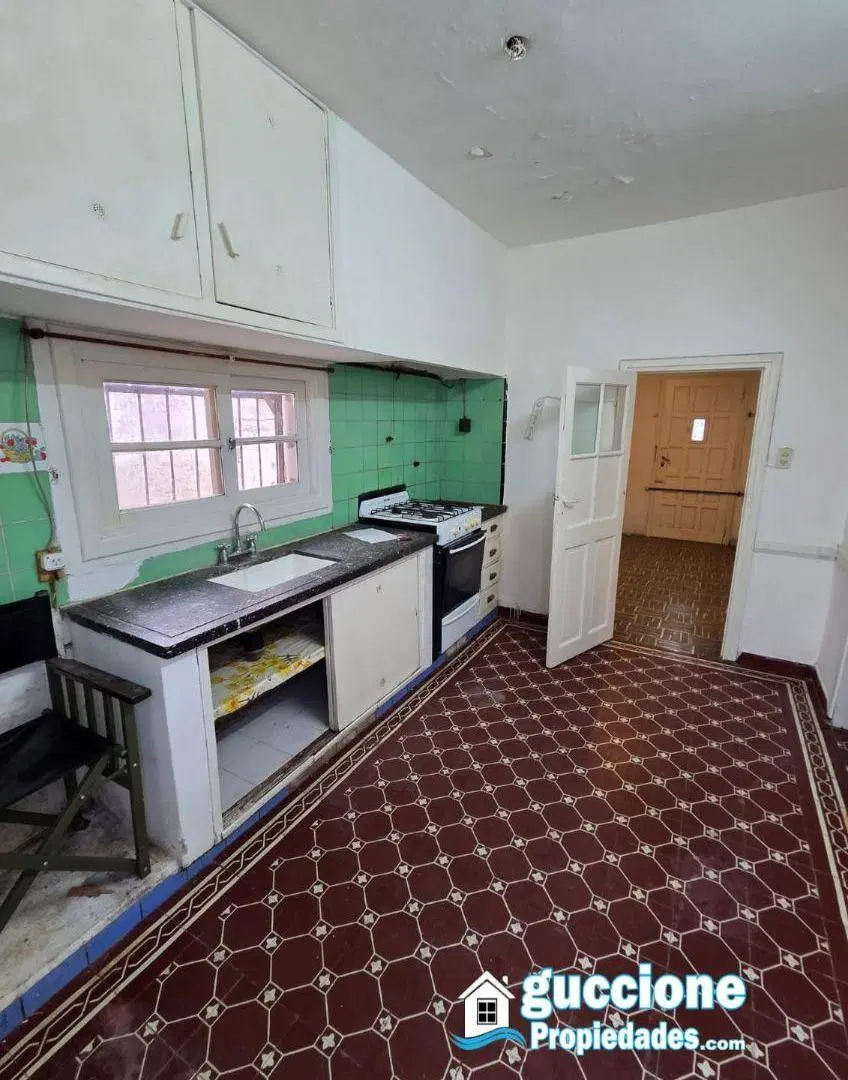 CASA ESTILO AMERICANA DE 3 AMBIENTES mas DEPARTAMENTO 2 AMBIENTES 3