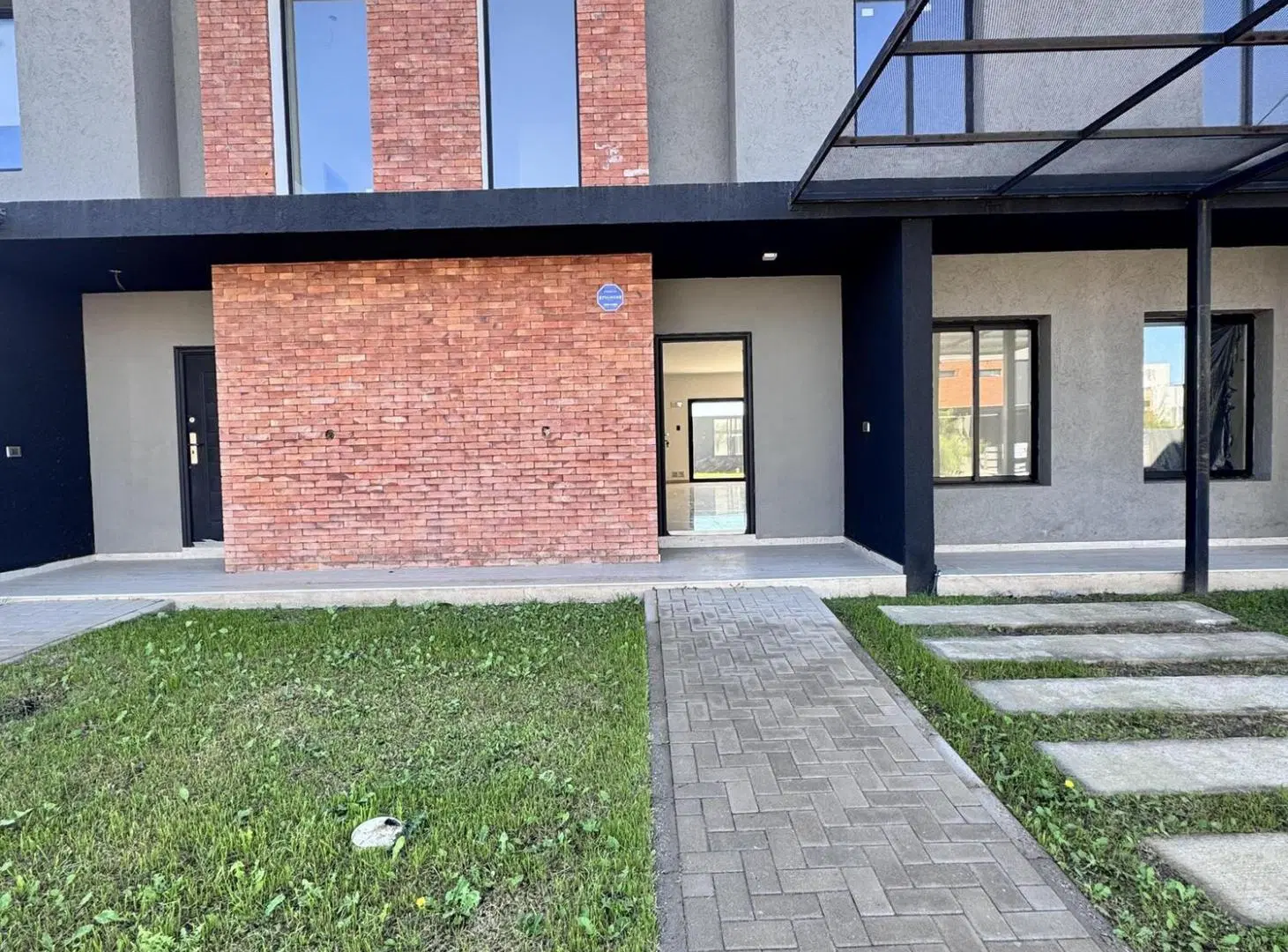 DUPLEX EN VENTA DOCTA Fondo Norte- 3 Dorm Entrega y 24 cuotas !!! 5