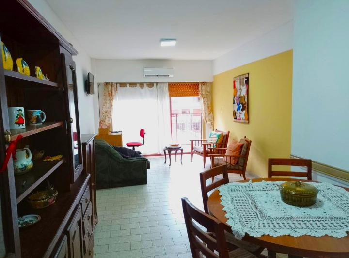 Caballito DUEÑO Alquila departamento 2 habitaciones C/balcon AMOBLADO 1