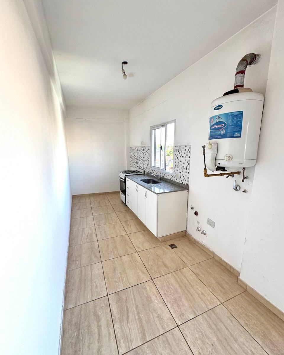 Ideal Inversor! Excelente Departamento 3 Ambientes con Balcón Al Frente Vista Abierta! 4