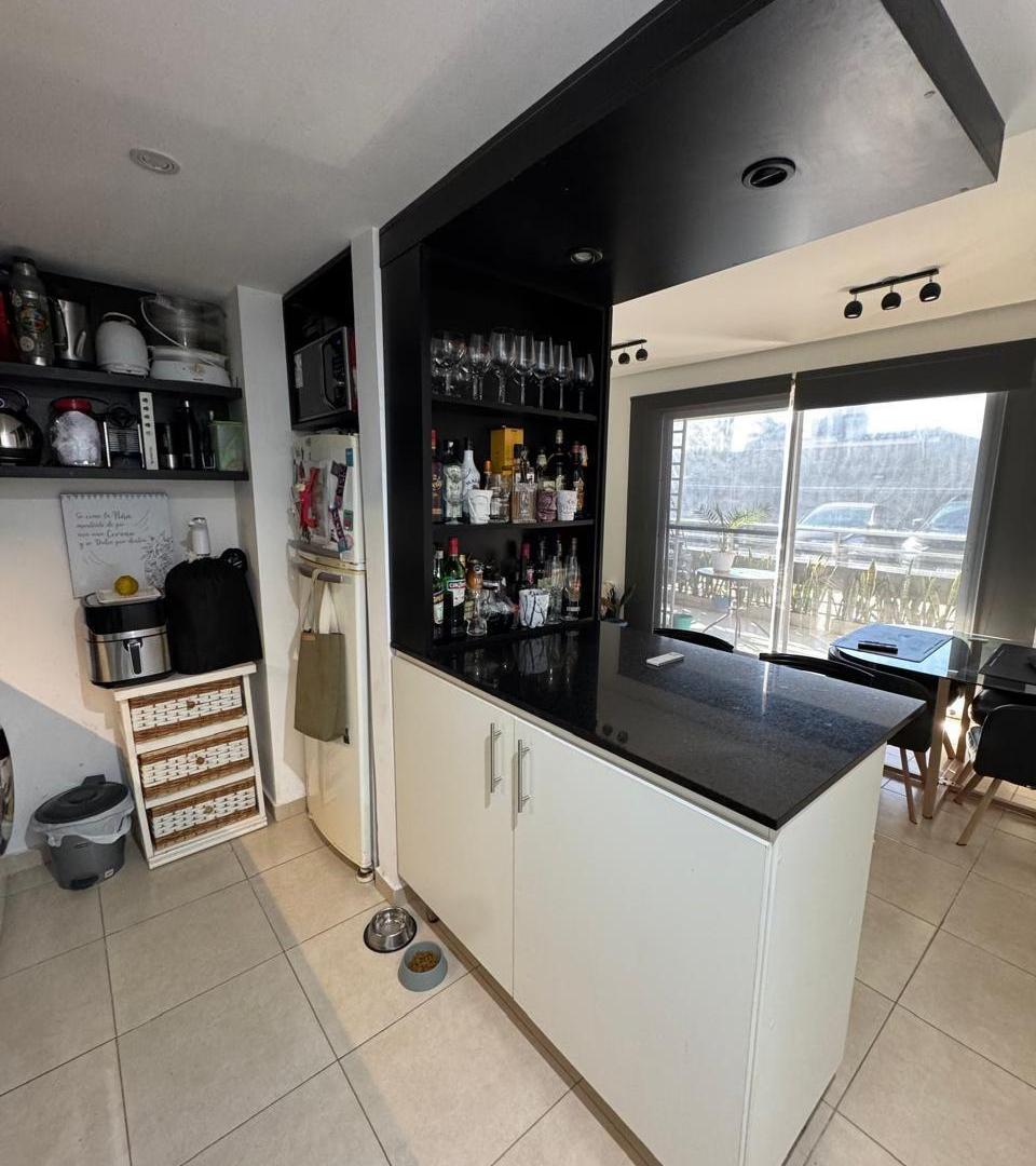 Excelente departamento 3 ambientes con cochera! balcón aterrazado