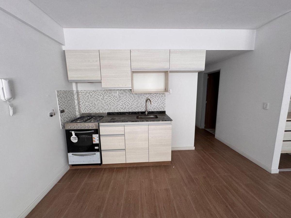 Foto de Excelente Departamento a estrenar Monoambiente Divisible con Patio!!, imagen 2