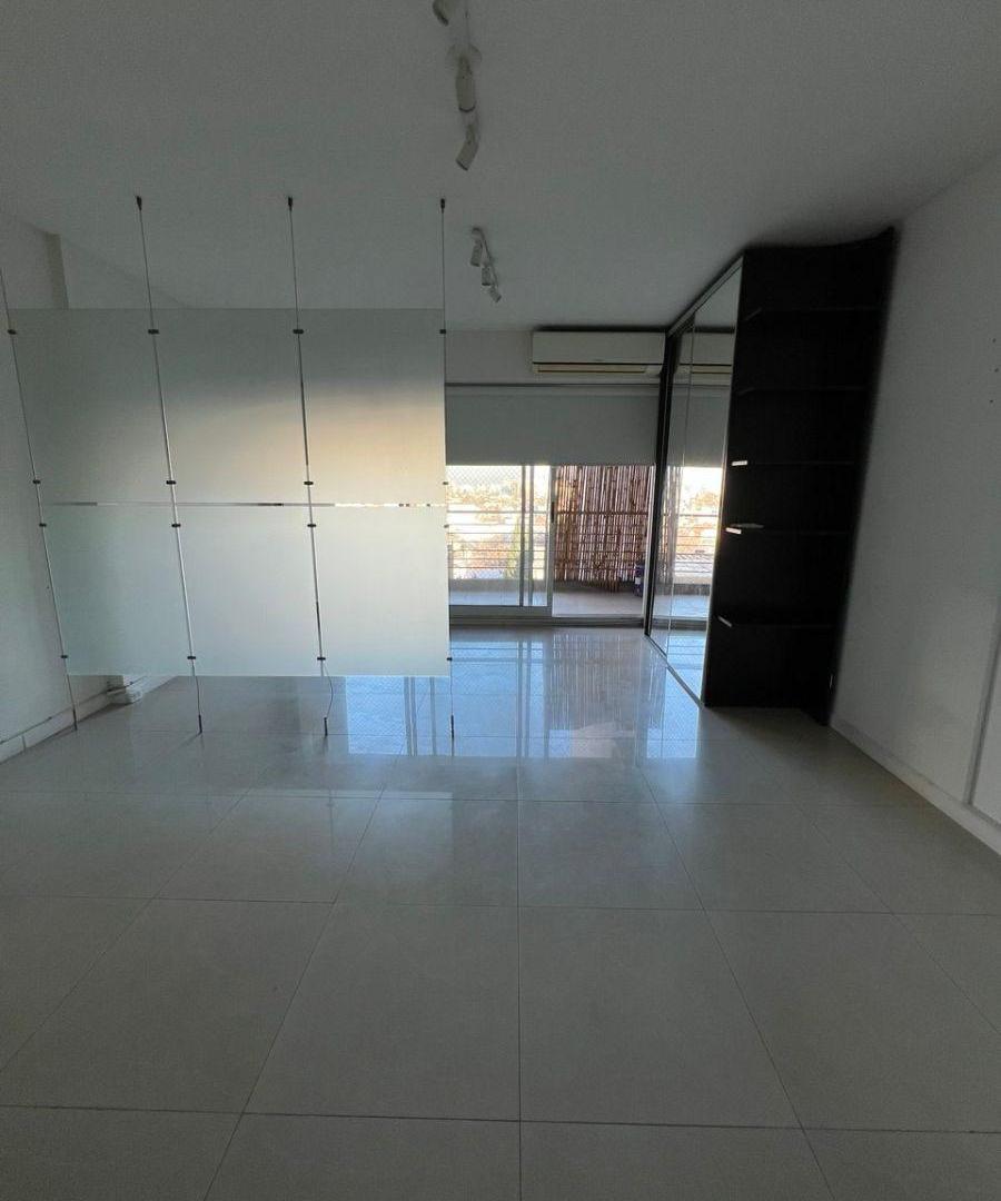 Foto de DEPARTAMENTO MONOAMBIENTE CON BALCON EXCELENTE UBICACIÓN!!, imagen 3