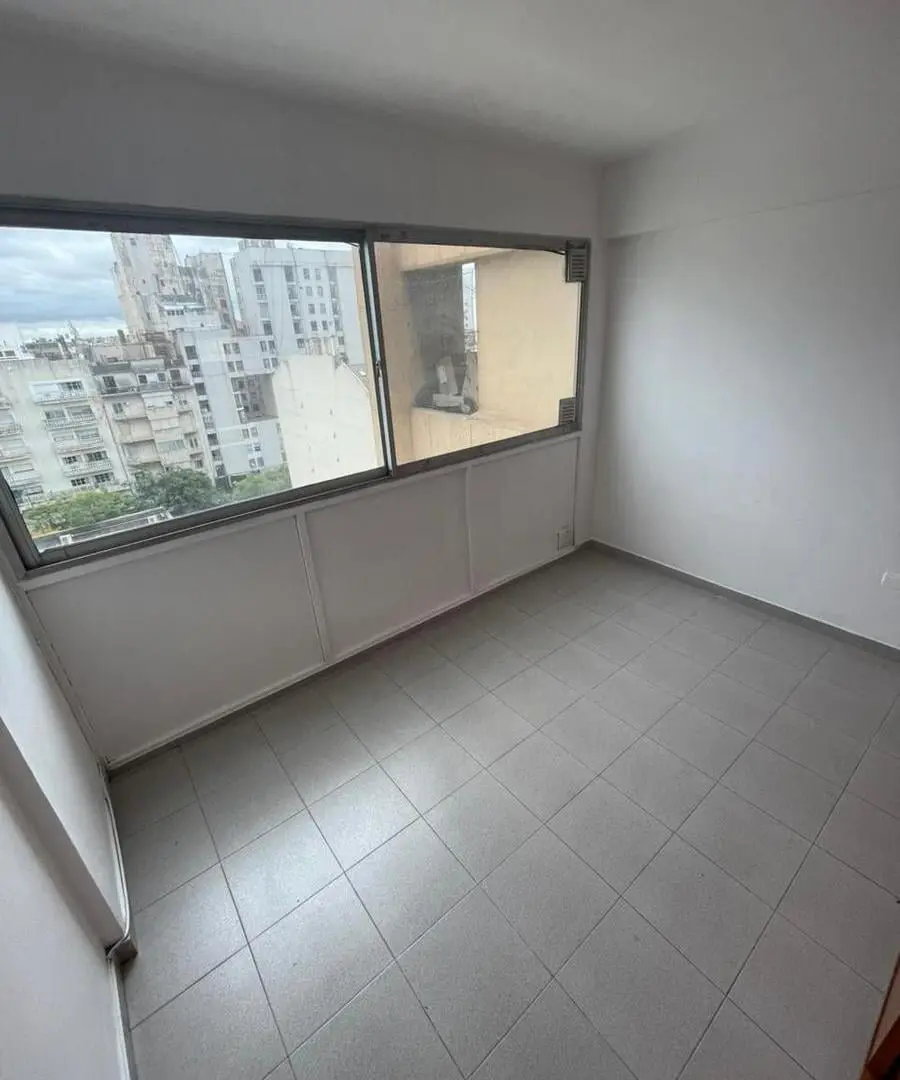 ALQUILER | Centro | Monoambiente. 8° Piso | Uso comercial o vivienda | Coc. Separada. | Expensas baj 2