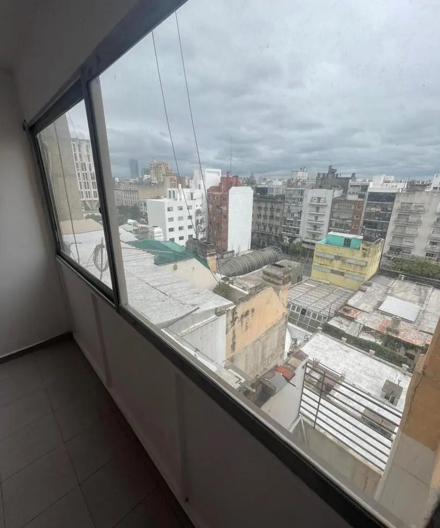 ALQUILER | Centro | Monoambiente. 8° Piso | Uso comercial o vivienda | Coc. Separada. | Expensas baj 1
