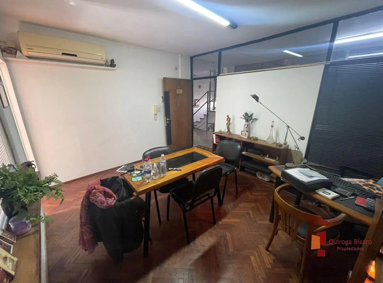 VENTA | B° Centro | Oficina con 2 privados | 34 m2 cub | 4° piso - Contrafrente | a 200 mts de Tribu 4