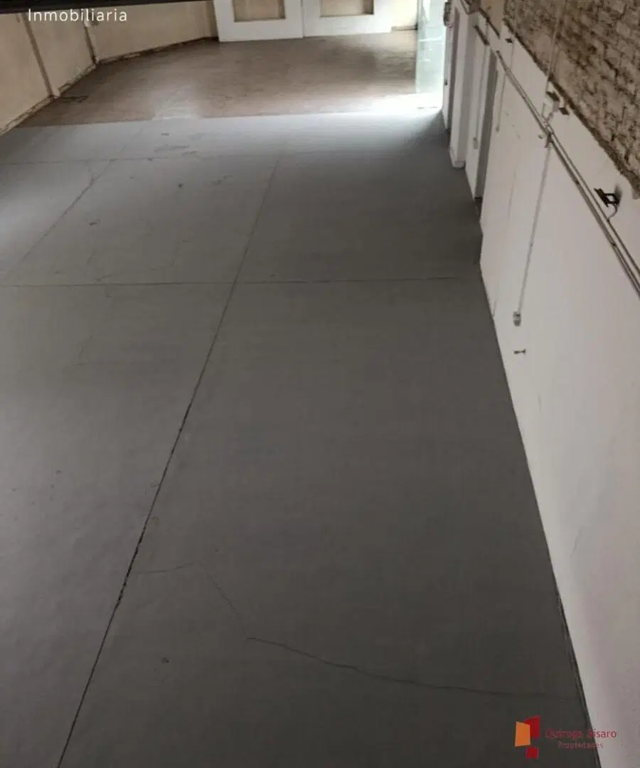 ALQUILER | B° Villa Paez | Galpon / Depósito | Sup. Cub 400 m2 | A mtrs de Costanera Sur | Semipiso 4